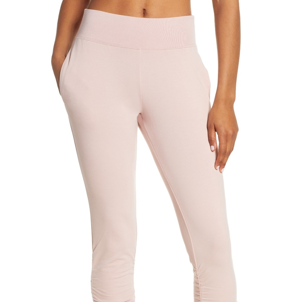 Vie Active pale pink full length leggings